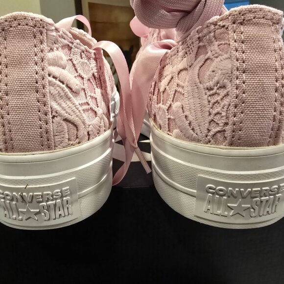 Converse - Women's Chuck Taylor All Star Lace Low Top Shoes (A15006C) Pink SZ 8 - Picture 6 of 12